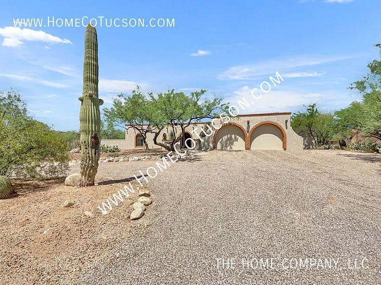 5243 N Stonehouse Pl — Photo 2