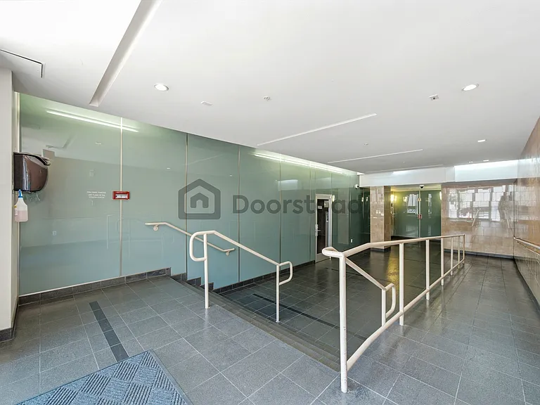 450 J St #5101 — Photo 14