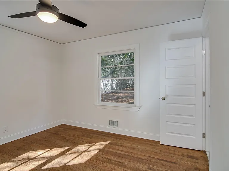 1613 Pendleton Rd — Photo 17