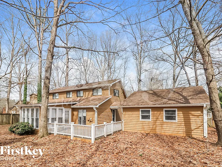 2845 Forest Wood Dr NE — Photo 18