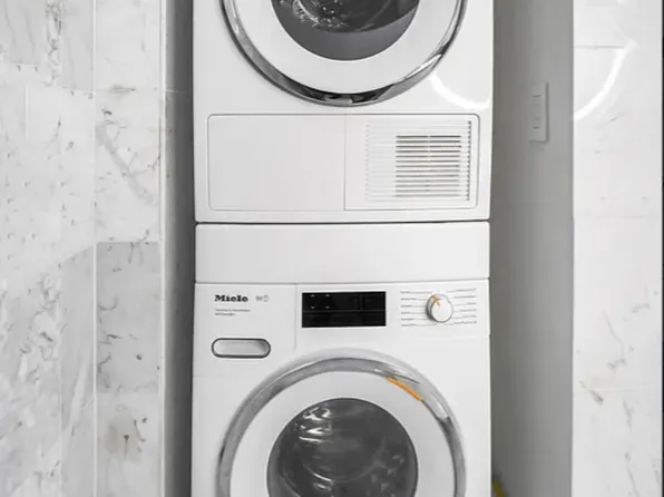 167 East 61st Street image 6 of 11