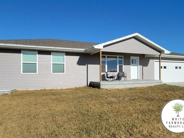 912 E 4th St, Wayne, NE 68787