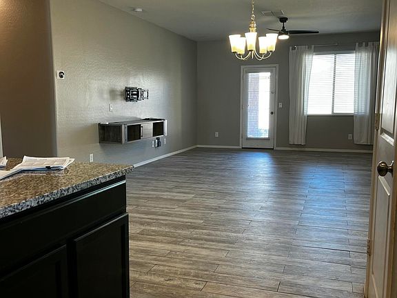 5th image of 23840 W TAMARISK Avenue