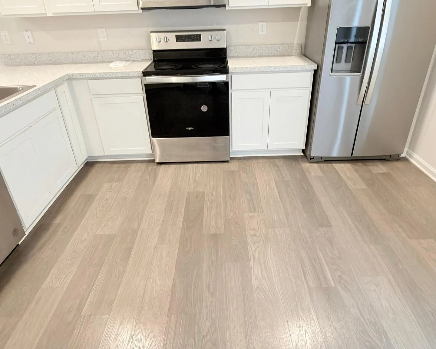 3 bed, 1356 sqft, $2,000 — Photo 2