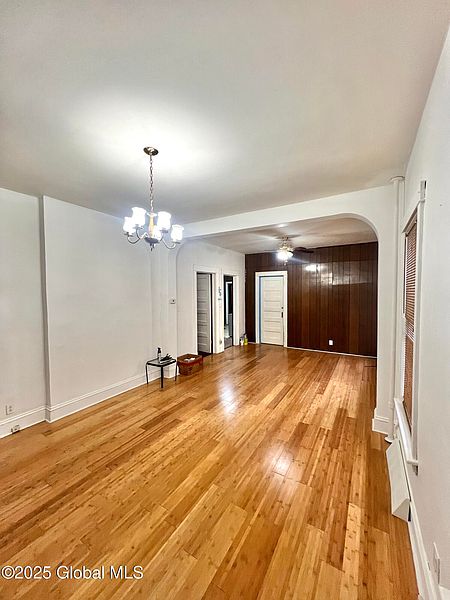 5th image of 523 McClellan Street