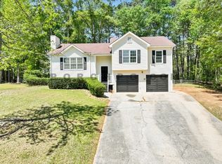 223 Sterling Trl, Powder Springs, GA 30127