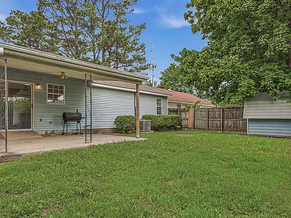 4th image of 1109 N 29th St