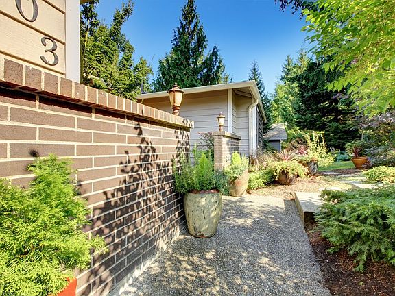 2nd image of 2503 32nd Ave SE