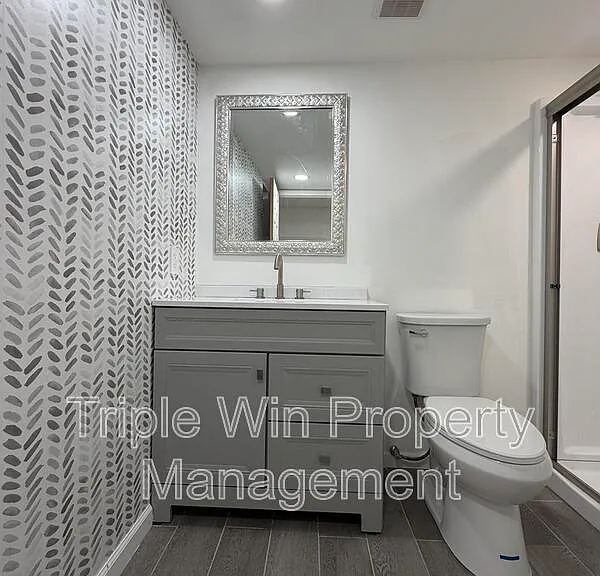 1332 Langholm Dr — Photo 20