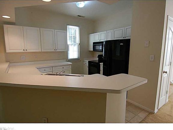 2nd image of 1501 Tallwood Cir