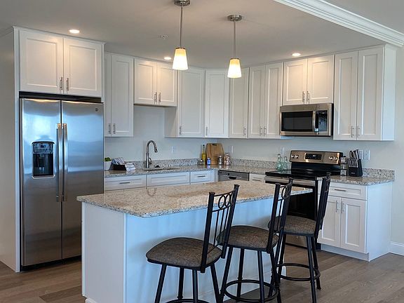 3rd image of 315 Ocean Boulevard Penthouse #601