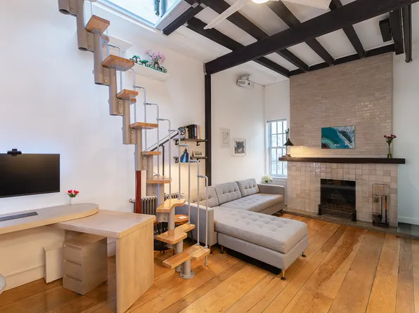 92 Horatio Street image 1 of 8