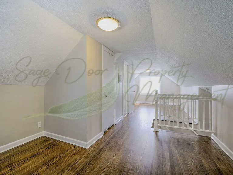 634 Thornton St — Photo 20