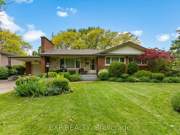 27 Mississauga Rd, Saint Catharines, ON L2N 3K3