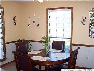 5th image of 1856 Yorkhaven Dr
