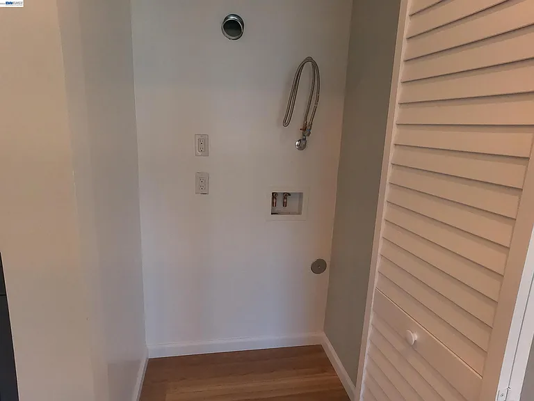 722 Foothill Blvd — Photo 5
