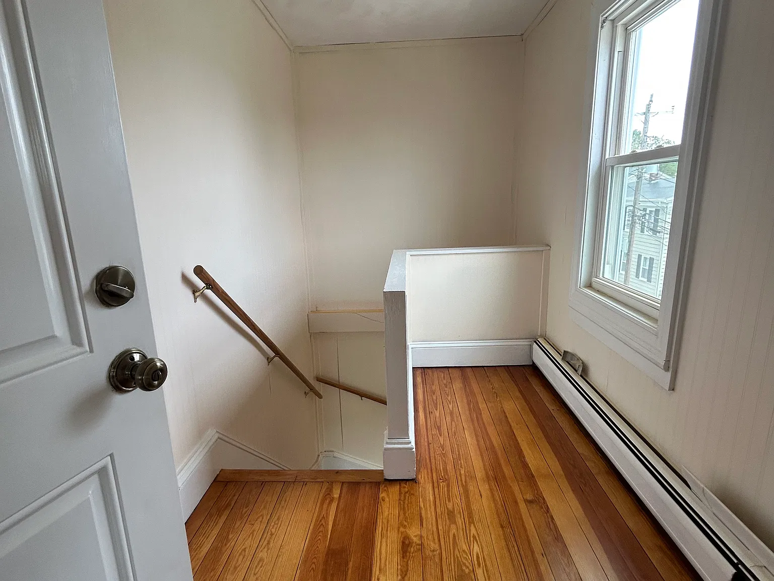 6 bed, 2652 sqft, $4,700 — Photo 4