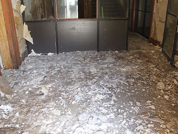 3rd image of 253 Genesee St