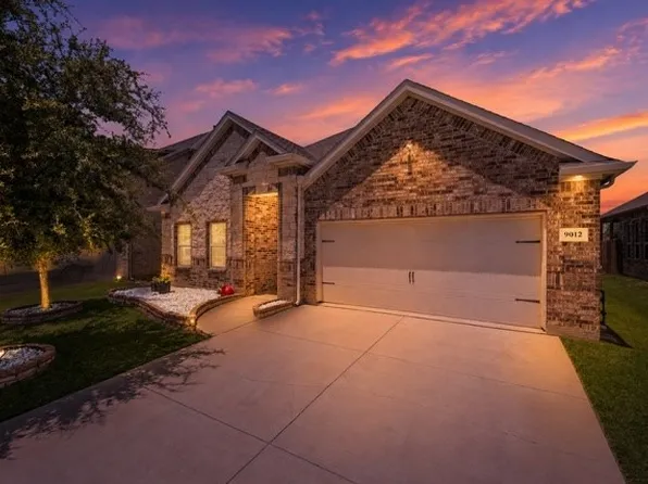 9012 Conroe Dr, Argyle, TX 76226