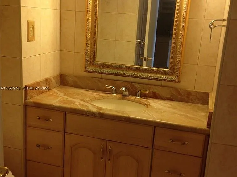 18011 Biscayne Blvd #1503 — Photo 4