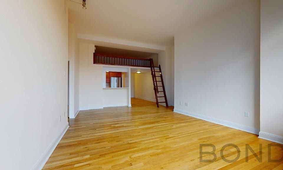 1st image of 1 Astor Pl APT 9K