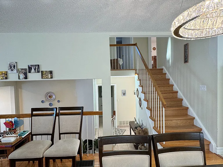 271 Weldrick Rd W — Photo 21
