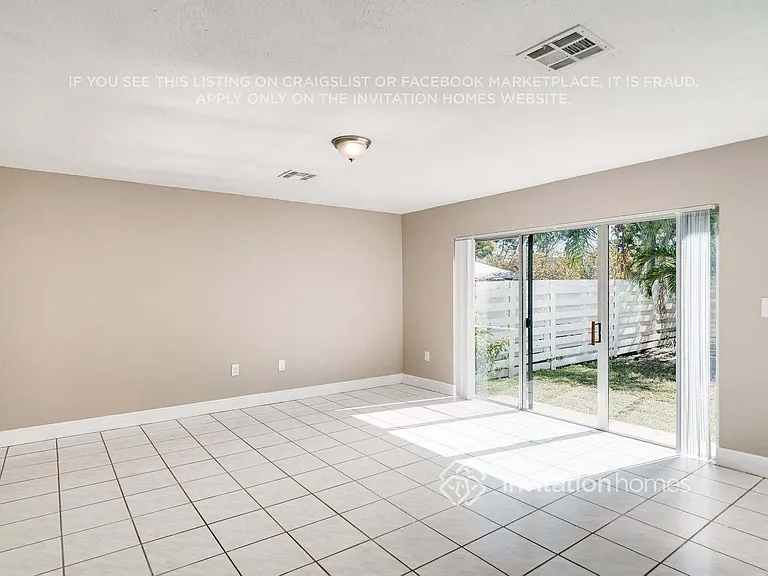 13776 SW 145th Ter — Photo 6