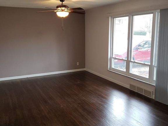 2nd image of 9702 Grantview Dr
