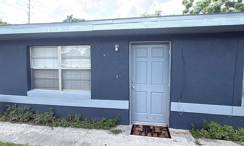 240 Dr Martin Luther King Jr Blvd #1