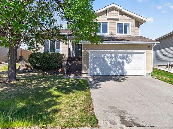 2nd image of 1117 Range View Cir