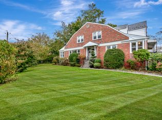 902 Peace St, Pelham, NY 10803