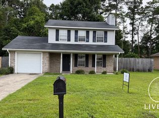 967 Birchfield Dr, Hinesville, GA 31313