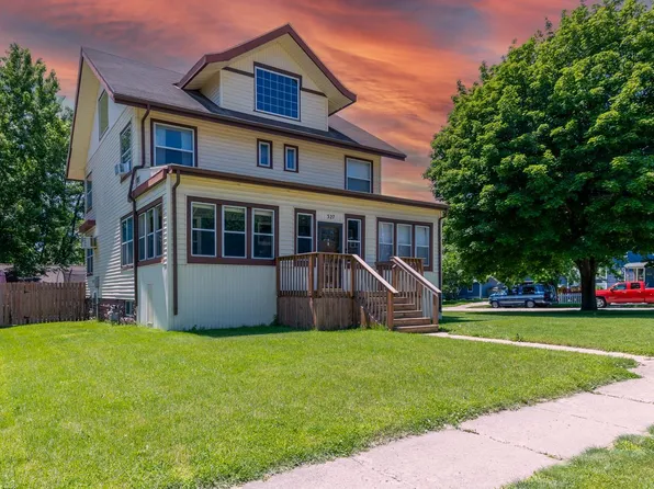 327 W Main St, Luverne, MN 56156