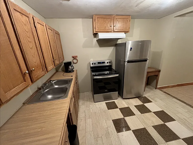 461 Desiree Ln #MIDDLE — Photo 4