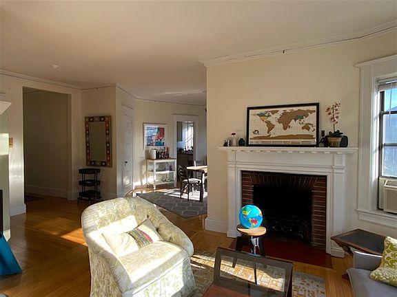 2nd image of 84 Prescott St APT 2
