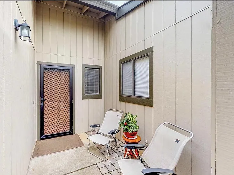 3401 Bermuda Ave #16 — Photo 9