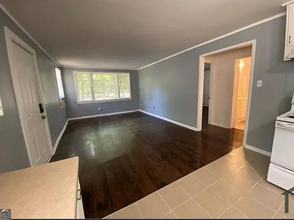 2nd image of 3069 Montpelier Pl