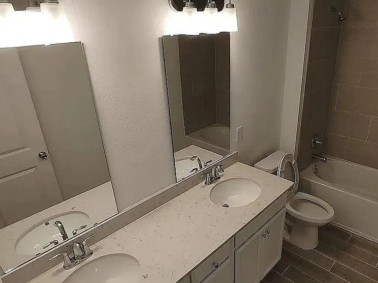 105 Boracay Cir — Photo 27