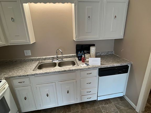 4th image of 7525 Pierce St #7512-03