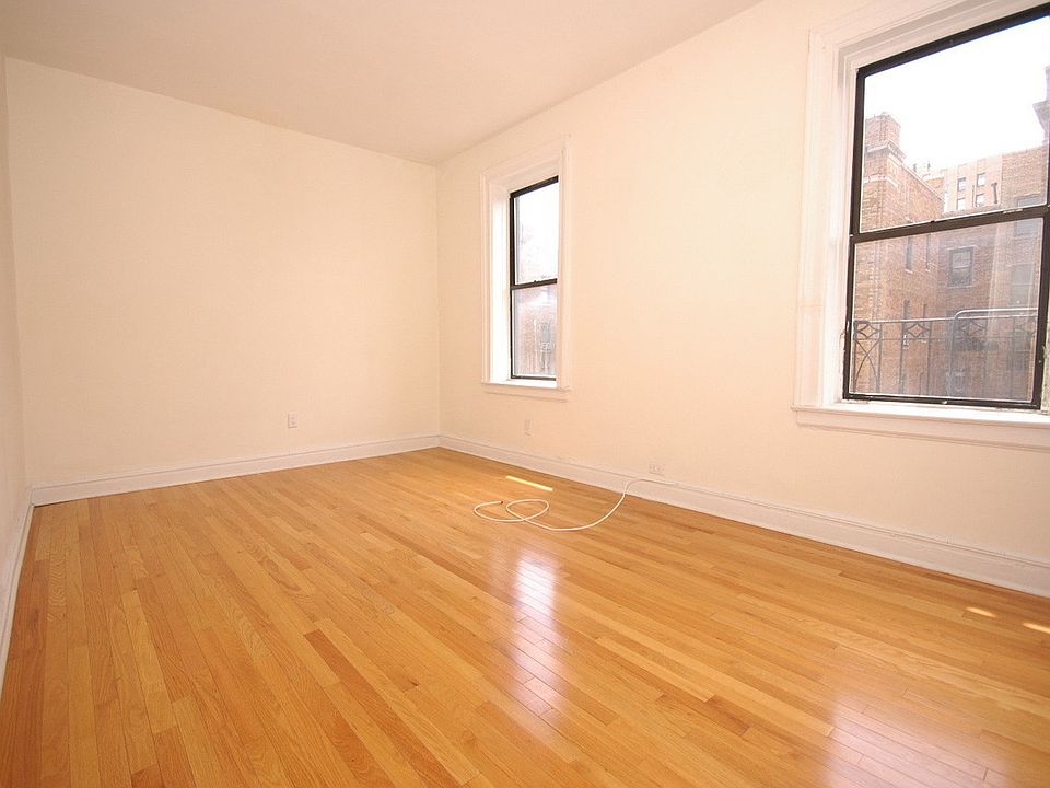 2nd image of 4455 Broadway APT 5M