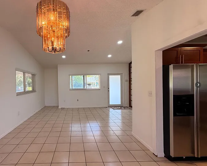 3 bed, 1608 sqft, $2,800 — Photo 4