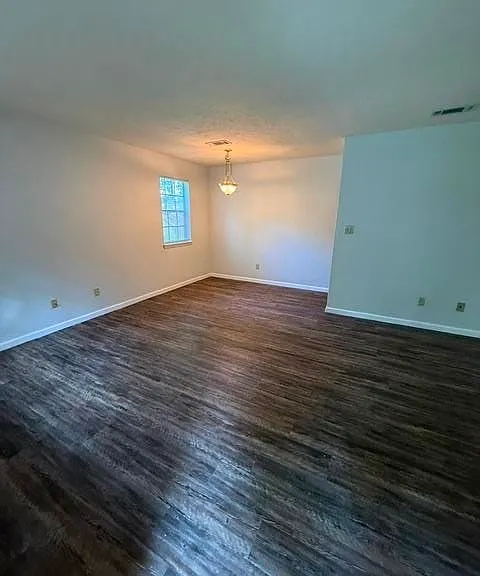 3339 Trafalgar Sq #A — Photo 2