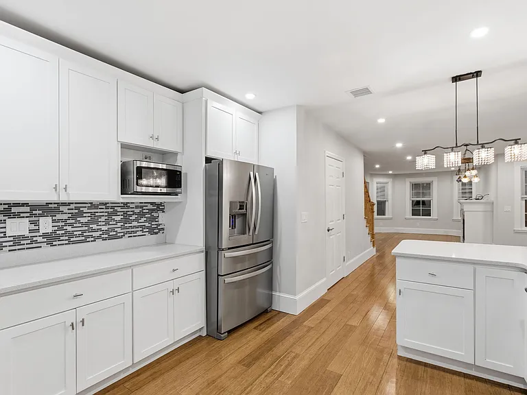 318 Concord Ave #318 — Photo 4