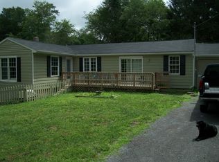 40 Peacock Pl, Valley District, WV 25427