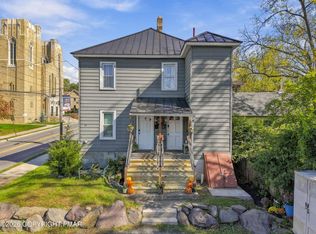 69 Ridgeway St, East Stroudsburg, PA 18301