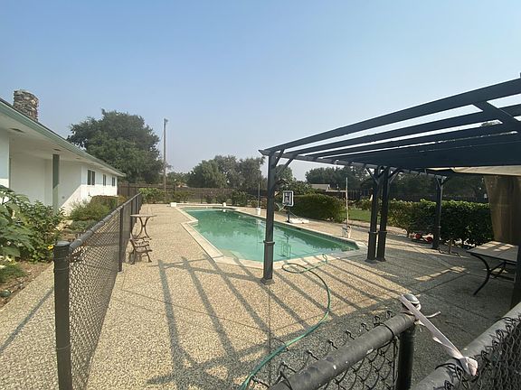 5th image of 13550 Colony Ave