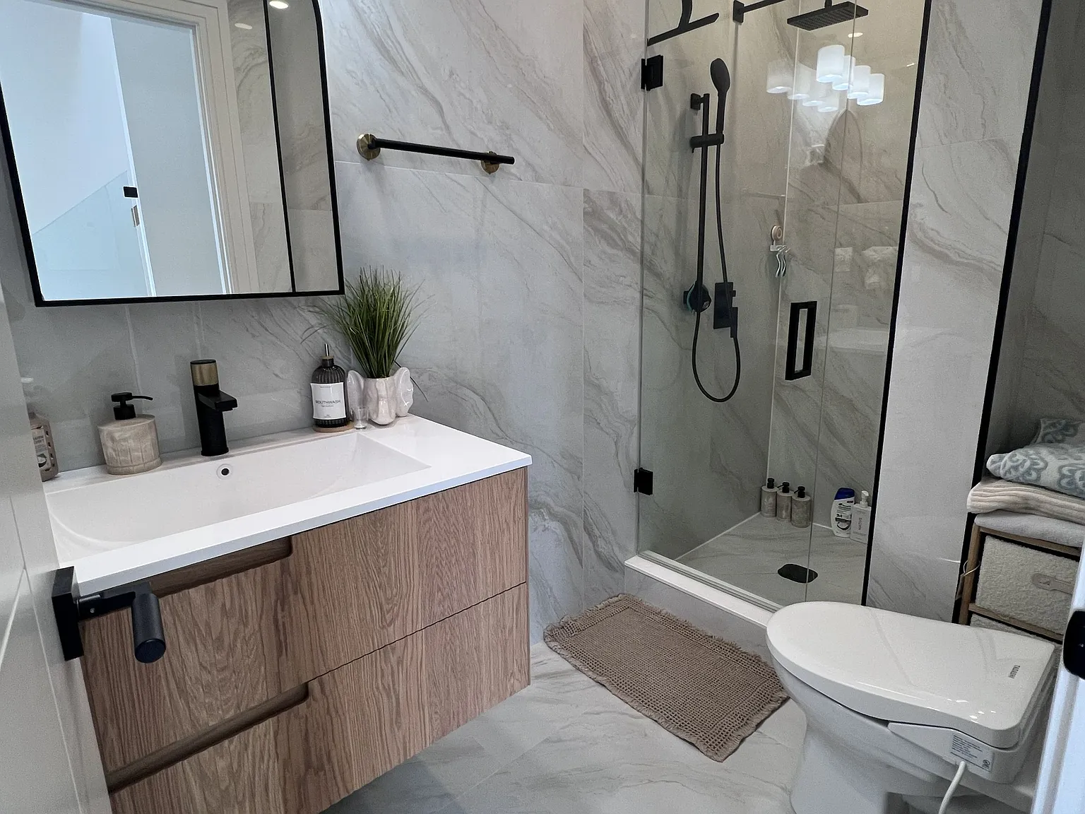 2 bed, $2,890 — Photo 4