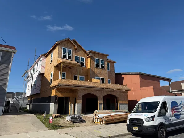 132 W 3rd Ave, North Wildwood, NJ 08260