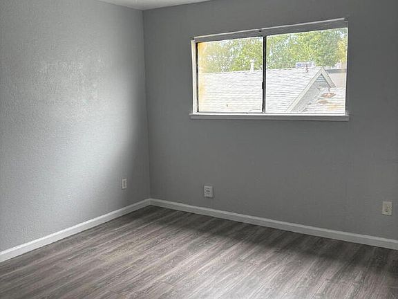 5th image of 739 Dixieanne Ave #21