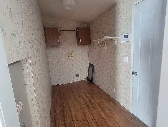 5th image of 1570 S Peach St Spc 101